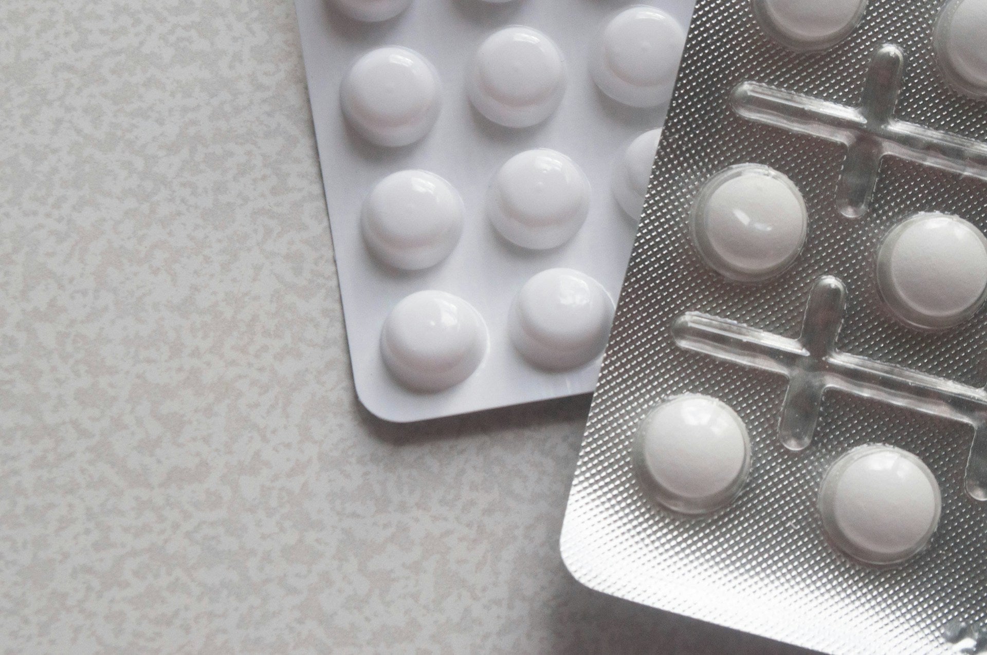 Interaction check for medications: How to avoid dangerous combinations